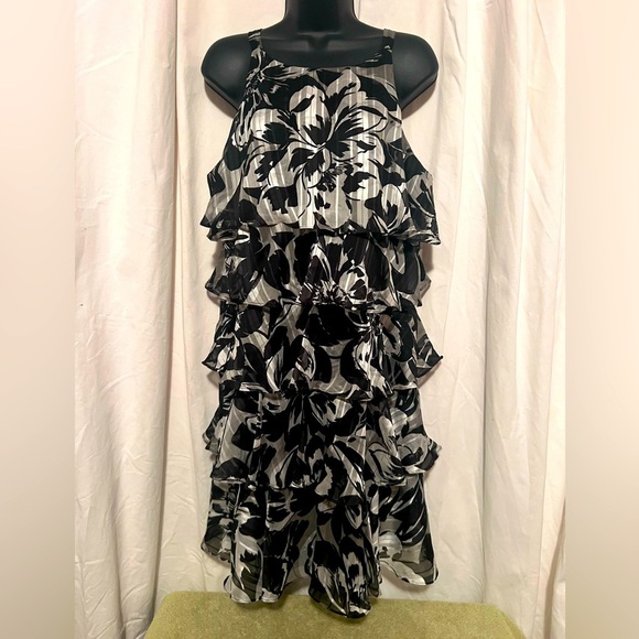 Collections by Dress Barn Womens Sz 16 Blk/Wht Layered Lightweight Summer Dress - Picture 1 of 5